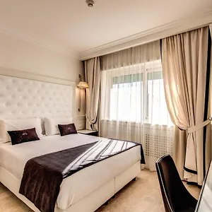 Domus Mea فندق