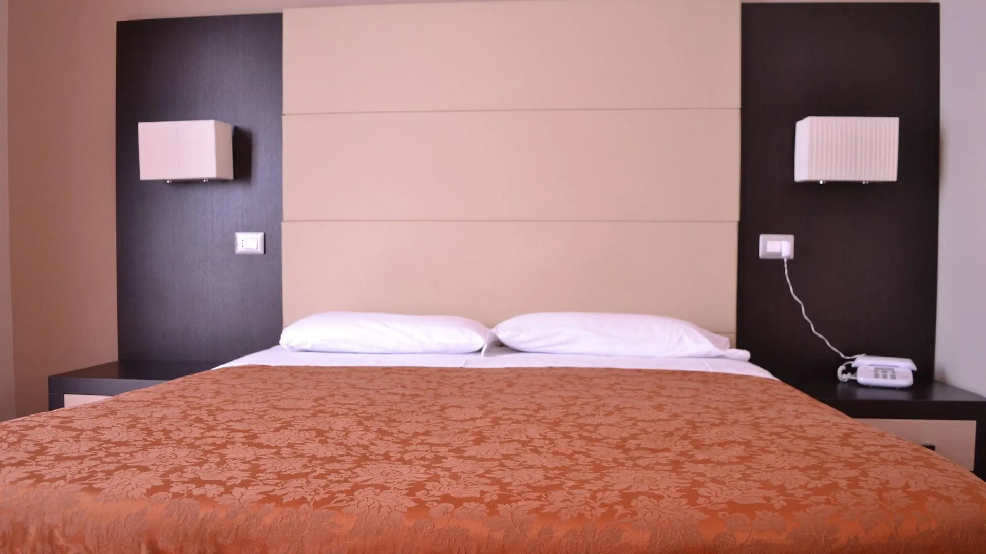 Hotel Nautilus Roma 3*,