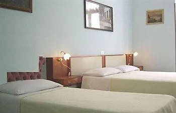 Hotel Nautilus Roma 3*,